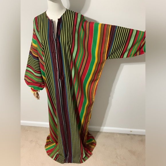 Colorful Striped Dress / Arab / African Style Traditional Abaya - Picture 5 of 17